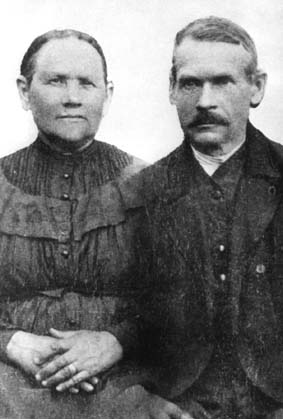Jurgis Lietuvininkas su mona. Nuotrauka i B. Kalukeviiaus archyvo